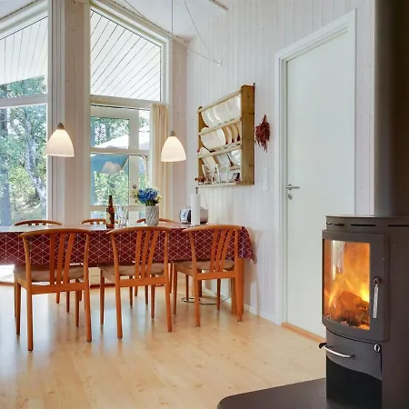 Holiday home Ros - 350m From The Sea In Djursland And Mols By Interhome *