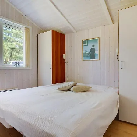 Holiday home Ros - 350m From The Sea In Djursland And Mols By Interhome *