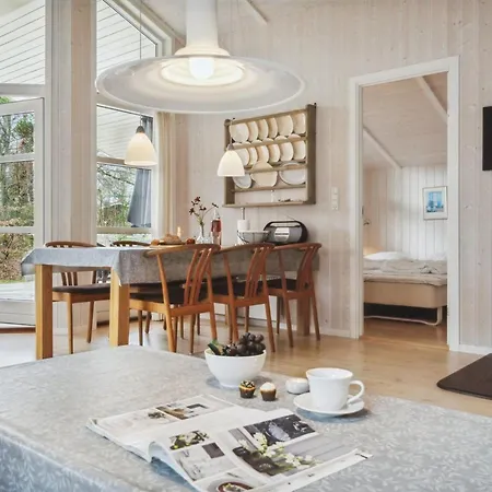Ros - 350m From The Sea By Interhome *
